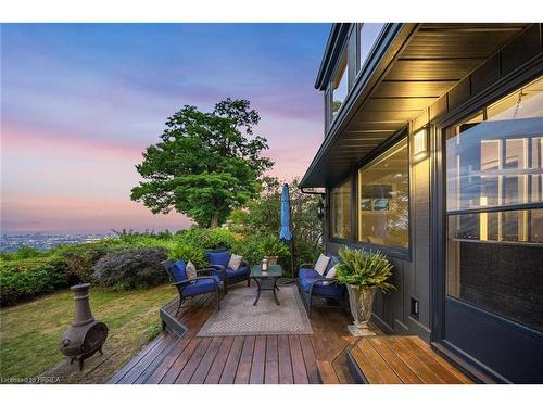 47 Mountain Park Avenue, Hamilton, ON - Outdoor