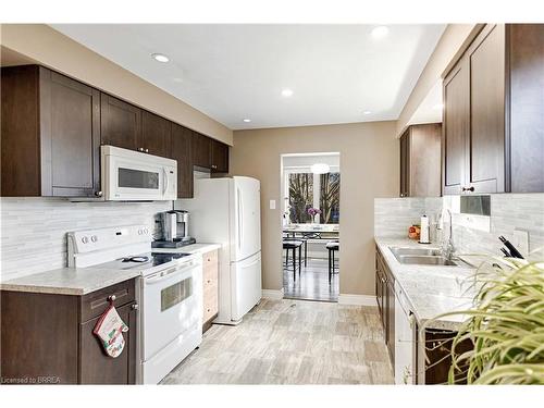 36 Valerie Court, Cambridge, ON - Indoor Photo Showing Kitchen With Double Sink