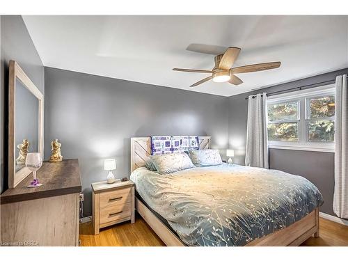 36 Valerie Court, Cambridge, ON - Indoor Photo Showing Bedroom