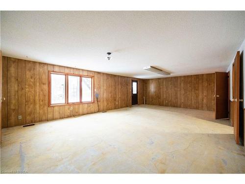 46 Esther Avenue, Cambridge, ON - Indoor Photo Showing Other Room