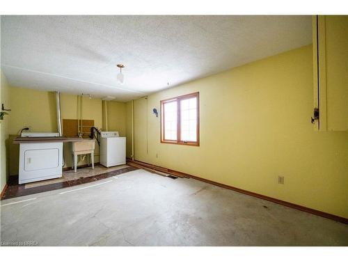 46 Esther Avenue, Cambridge, ON - Indoor Photo Showing Other Room