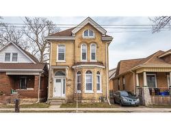 Upper-48 Sheridan Street  Brantford, ON N3T 2P9