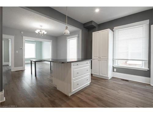 24 Campbell Street, Brantford, ON - Indoor