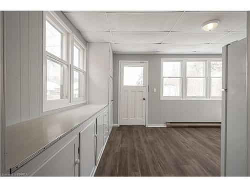 24 Campbell Street, Brantford, ON - Indoor Photo Showing Other Room