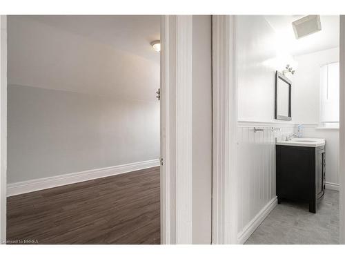 24 Campbell Street, Brantford, ON - Indoor Photo Showing Other Room