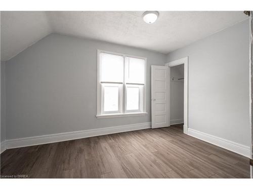 24 Campbell Street, Brantford, ON - Indoor Photo Showing Other Room