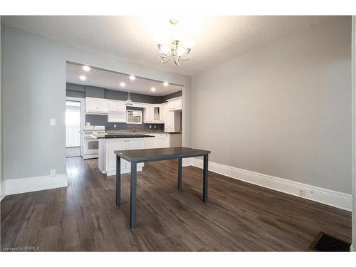 24 Campbell Street, Brantford, ON - Indoor Photo Showing Other Room