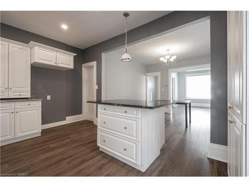 24 Campbell Street, Brantford, ON - Indoor Photo Showing Kitchen