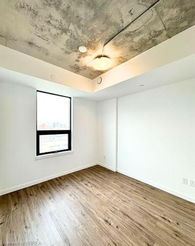 813-7 Erie Avenue, Brantford, ON - Indoor Photo Showing Other Room