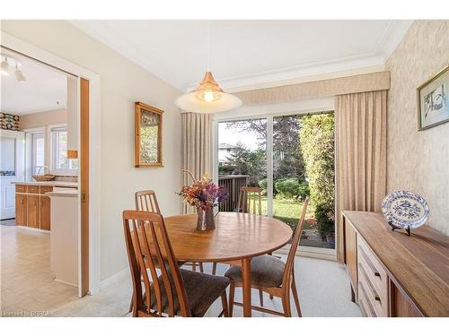 32 Pusey Boulevard, Brantford, ON - Indoor Photo Showing Dining Room