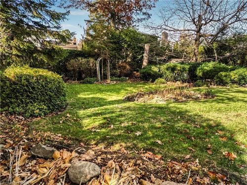 32 Pusey Boulevard, Brantford, ON - Outdoor