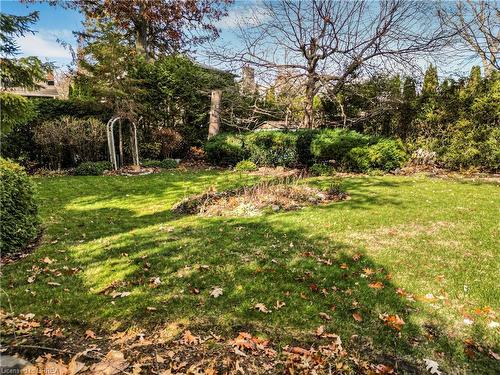 32 Pusey Boulevard, Brantford, ON - Outdoor