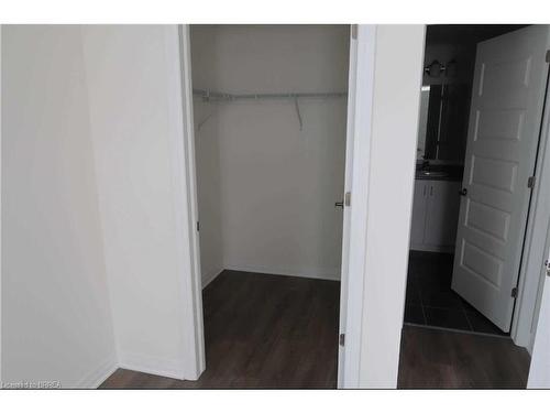 329-1105 Leger Way, Milton, ON - Indoor Photo Showing Other Room