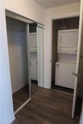 329-1105 Leger Way, Milton, ON - Indoor Photo Showing Laundry Room