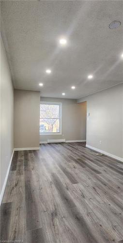 25 Sheldon Street, Brantford, ON - Indoor