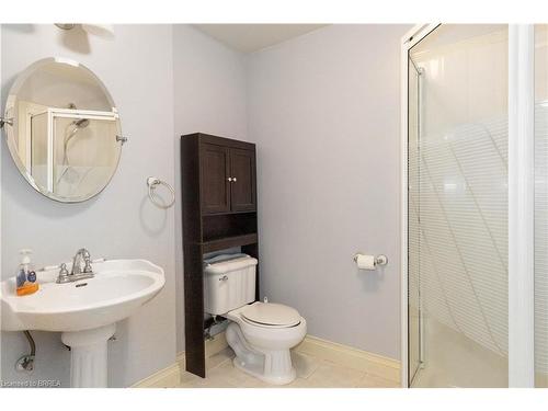 38 Sympatica Crescent, Brantford, ON - Indoor Photo Showing Bathroom