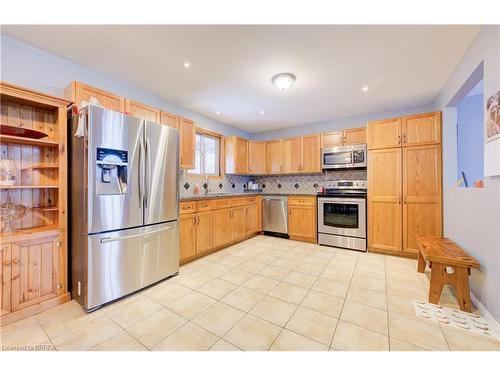 14 Laycock Street, Brantford, ON - Indoor Photo Showing Kitchen