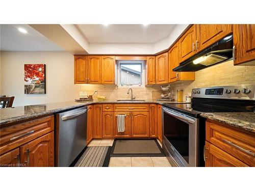 74 Gordon Street, Cambridge, ON - Indoor Photo Showing Kitchen With Stainless Steel Kitchen