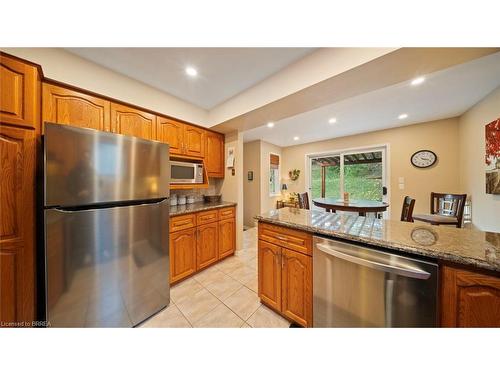 74 Gordon Street, Cambridge, ON - Indoor Photo Showing Kitchen With Stainless Steel Kitchen