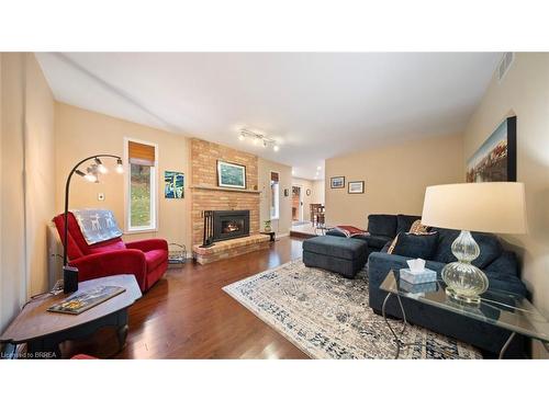 74 Gordon Street, Cambridge, ON - Indoor Photo Showing Living Room With Fireplace