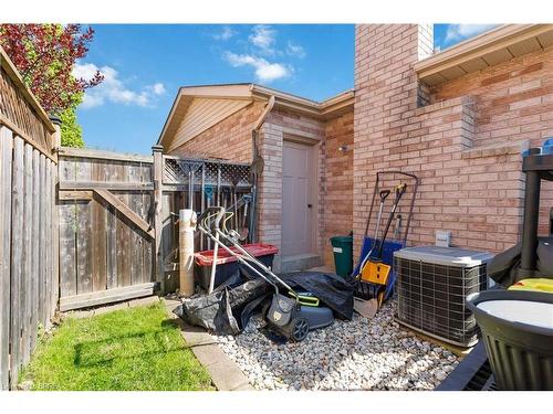 25 Winter Way, Brantford, ON - Outdoor With Exterior