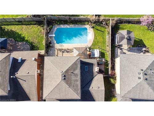 25 Winter Way, Brantford, ON - Outdoor With In Ground Pool