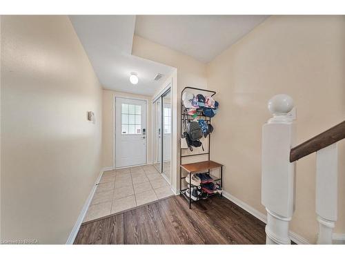 38-470 Beach Boulevard, Hamilton, ON - Indoor Photo Showing Other Room
