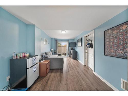 38-470 Beach Boulevard, Hamilton, ON - Indoor