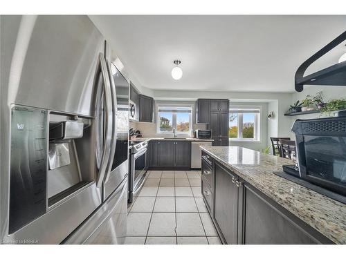38-470 Beach Boulevard, Hamilton, ON - Indoor Photo Showing Kitchen With Upgraded Kitchen