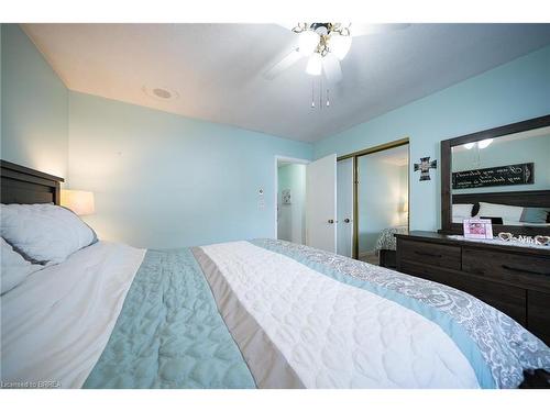 5 Burdock Boulevard, Brantford, ON - Indoor Photo Showing Bedroom