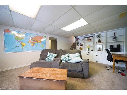 5 Burdock Boulevard, Brantford, ON - Indoor