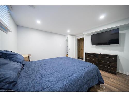 5 Burdock Boulevard, Brantford, ON - Indoor Photo Showing Bedroom
