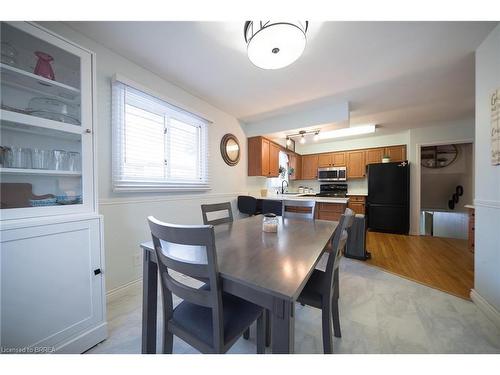 5 Burdock Boulevard, Brantford, ON - Indoor Photo Showing Dining Room