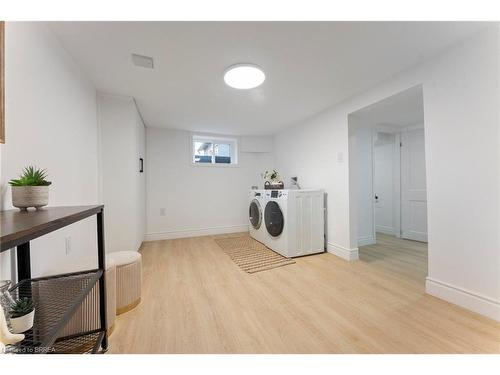 25 Dundee Street, Brantford, ON - Indoor Photo Showing Other Room