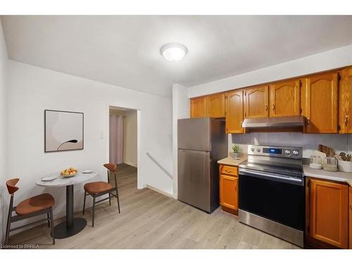 698 West 5Th Street, Hamilton, ON - Indoor Photo Showing Kitchen