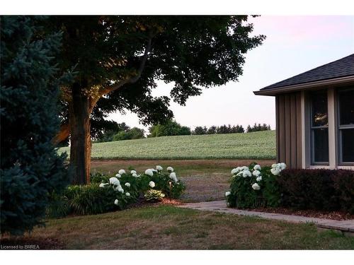 2532 Governors Road, Lynden, ON - Outdoor