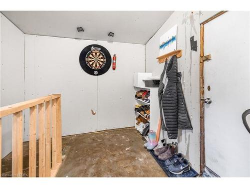 142 Elgin Street, Brantford, ON - Indoor