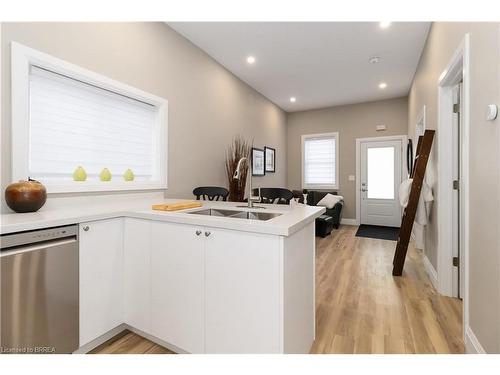 16 Mt. Pleasant Street, Brantford, ON - Indoor