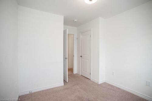 7 Poole Street, Brantford, ON - Indoor Photo Showing Other Room