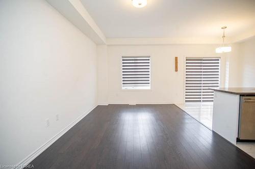 7 Poole Street, Brantford, ON - Indoor Photo Showing Other Room