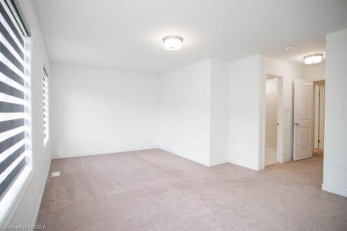 7 Poole Street, Brantford, ON - Indoor Photo Showing Other Room