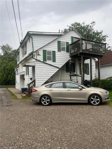 83 Stanley Street, Brantford, ON - Outdoor