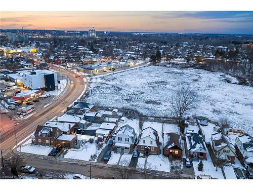 12 Carlyle Street, Brantford, ON - Outdoor With View
