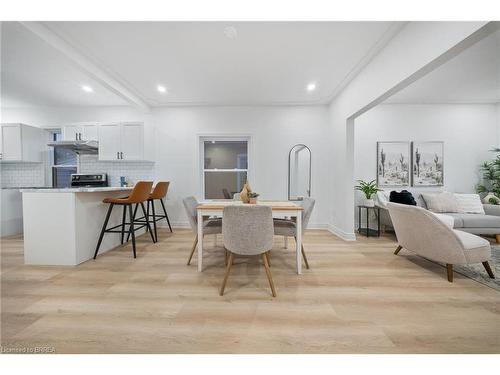 12 Carlyle Street, Brantford, ON - Indoor