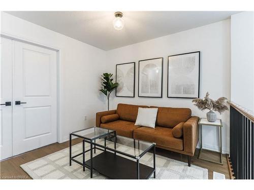 20 Cumberland Street, Brantford, ON - Indoor