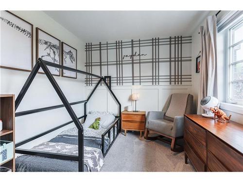 20 Cumberland Street, Brantford, ON - Indoor Photo Showing Other Room