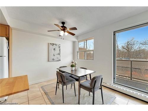 207-793 Colborne Street E, Brantford, ON - Indoor Photo Showing Dining Room