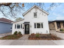 68 Oak Street  Brantford, ON N3T 2B1