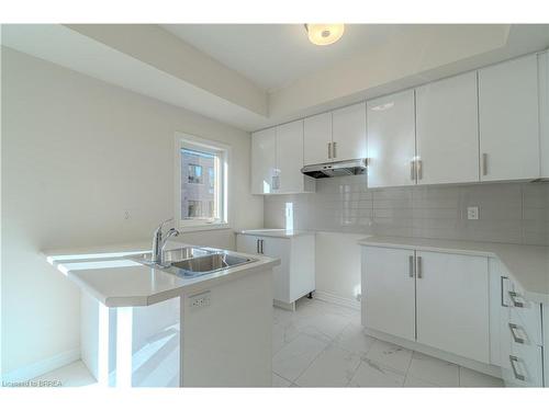 81-620 Colborne Street W, Brantford, ON - Indoor Photo Showing Kitchen With Double Sink