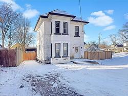1-45 Sydenham Street  Woodstock, ON N4S 7B3